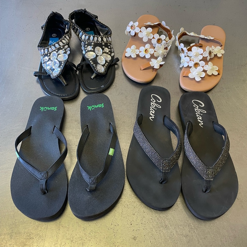 Flip Flops/Sandals